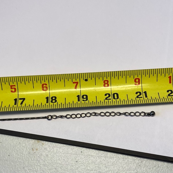 Premier Designs ‘Crystal Connection’ Necklace and Earrings - Picture 7 of 10